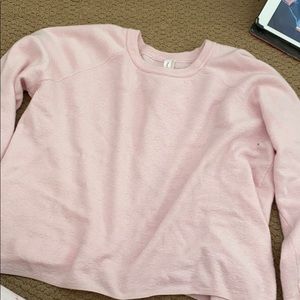pink aritizia sweater